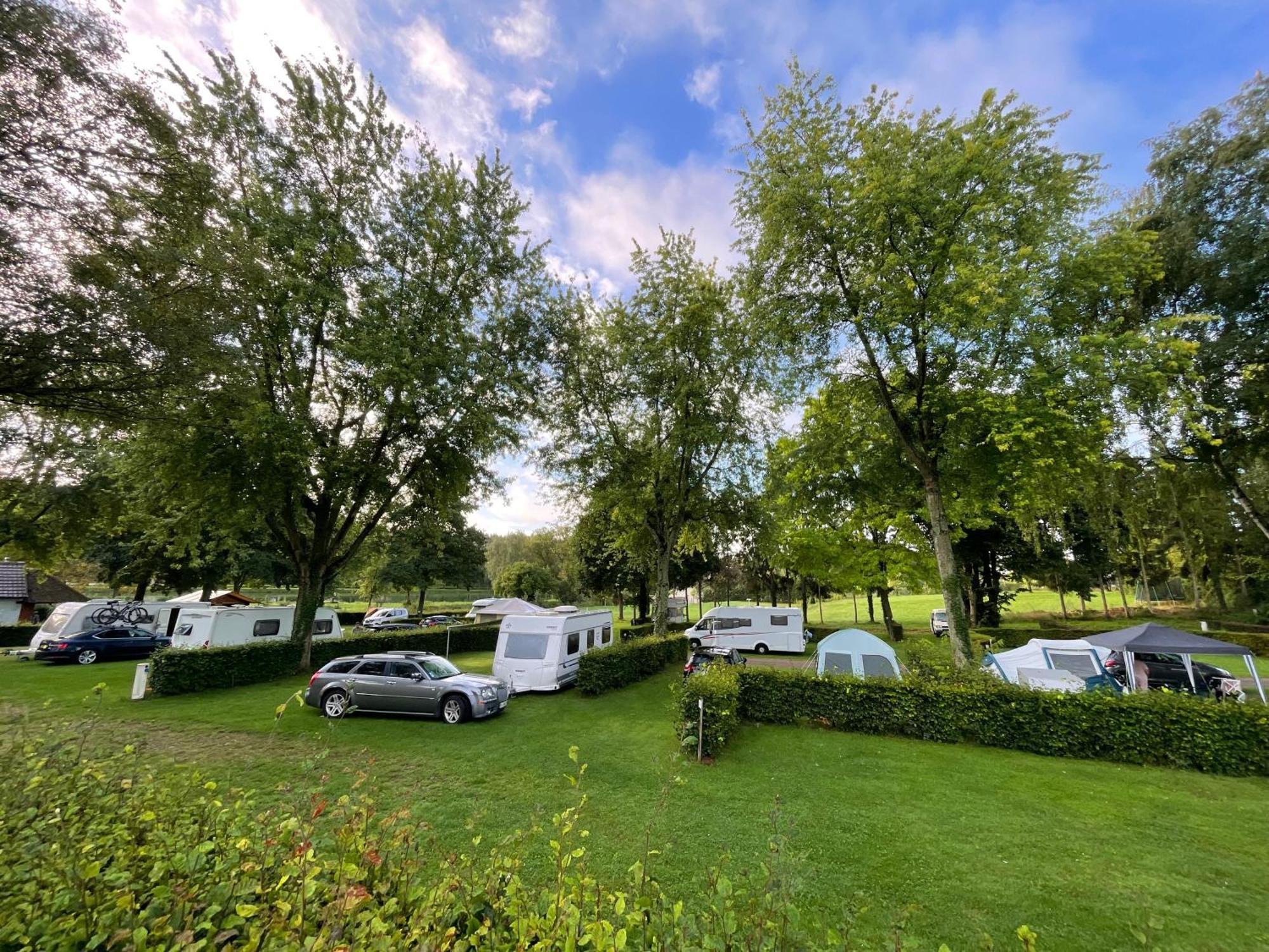 Camping Les Portes Du Perche Mamers Ngoại thất bức ảnh